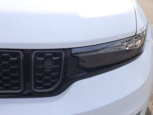 Used 2024 Jeep Grand Cherokee L Summit image 10