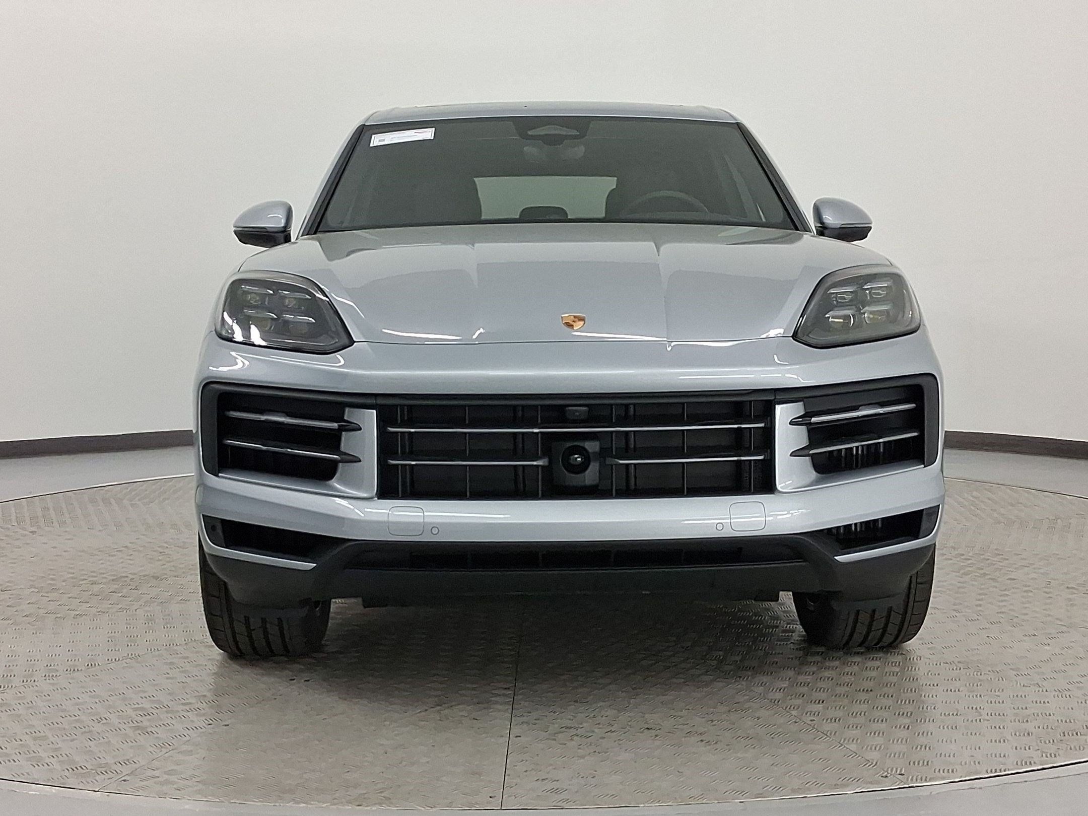 Used 2026 Porsche Cayenne AWD/4WD image 6