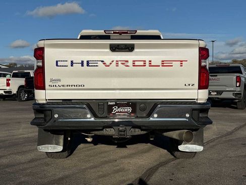 Used 2024 Chevrolet Silverado 2500 LTZ w/ LTZ Convenience Package image 7