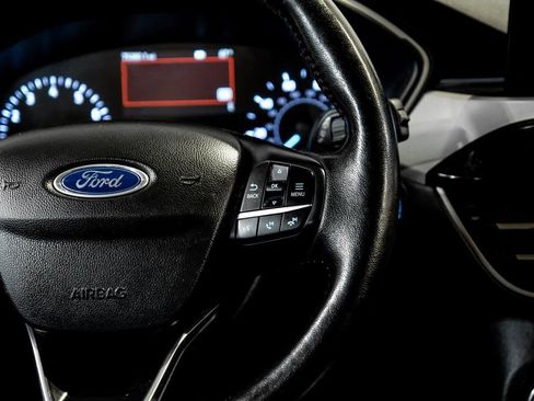 Used 2020 Ford Escape SEL image 18