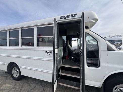 Used 2012 Chevrolet Express 3500 w/ School Bus Package image 10