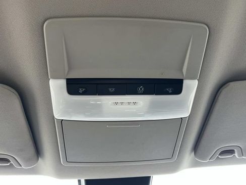 Used 2025 Nissan Altima 2.5 SV FWD image 34