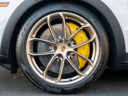 Certified 2024 Porsche Cayenne Turbo GT image 12