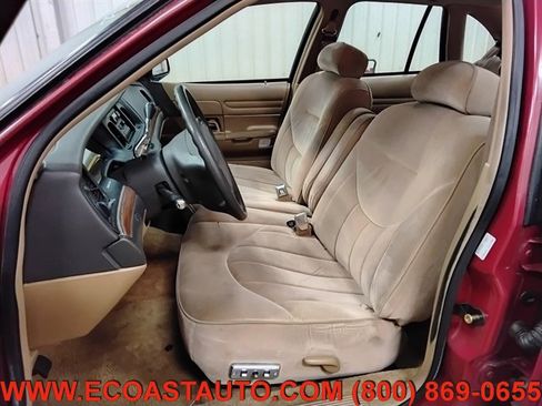 Used 1995 Ford Crown Victoria RWD image 10
