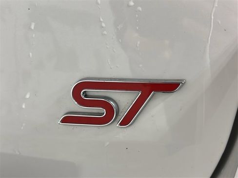 Used 2025 Ford Explorer ST image 30