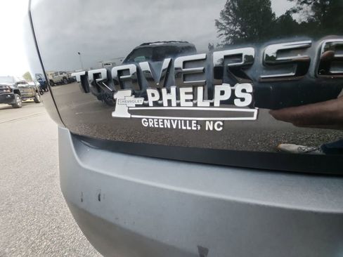 Used 2023 Chevrolet Traverse LT w/ Midnight/Sport Edition image 35