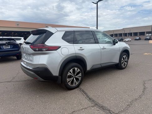 Certified 2021 Nissan Rogue SV AWD/4WD image 5