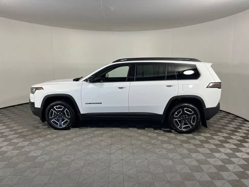 Used 2026 Jeep Cherokee Limited AWD/4WD image 4