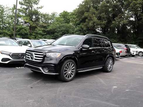 New 2025 Mercedes-Benz GLS 580 4MATIC image 7
