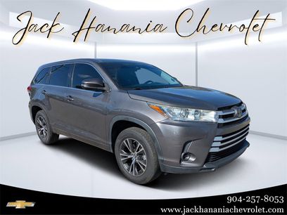 Used 2018 Toyota Highlander LE