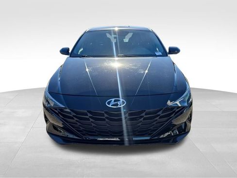 Used 2023 Hyundai Elantra SEL w/ Convenience Package FWD image 7