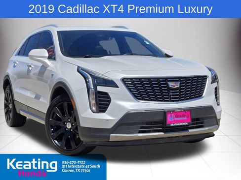 Used 2019 Cadillac XT4 Premium Luxury FWD image 1