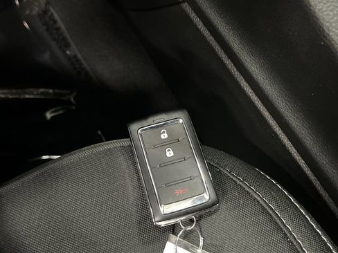 Used 2024 Jeep Grand Cherokee Laredo image 24