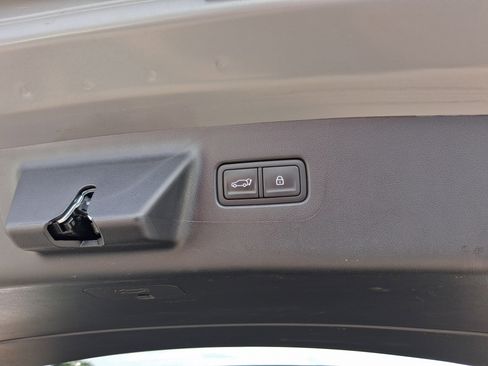 Used 2026 Hyundai Santa Fe SEL FWD image 6