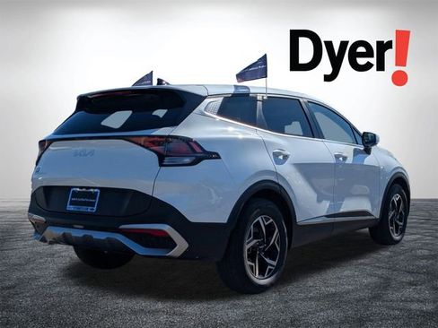 Certified 2024 Kia Sportage LX image 6