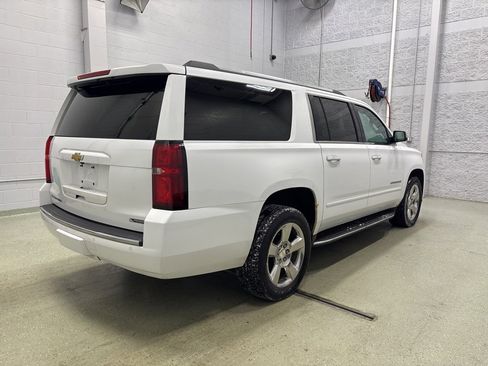 Used 2017 Chevrolet Suburban Premier image 3