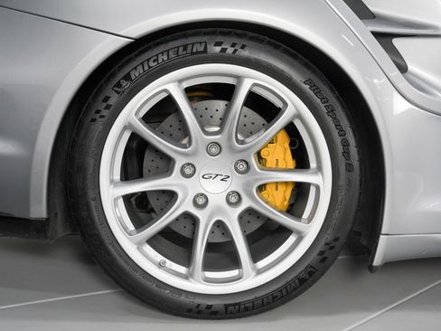 Used 2008 Porsche 911 GT2 RWD image 23