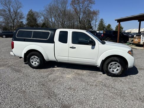 Used 2020 Nissan Frontier S image 4