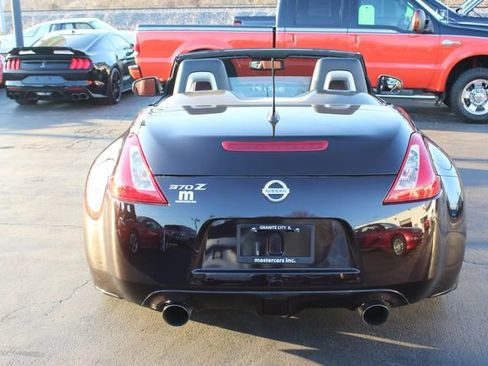 Used 2010 Nissan 370Z Touring w/ Sport Pkg image 30