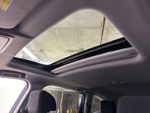 Used 2022 Honda CR-V EX image 28