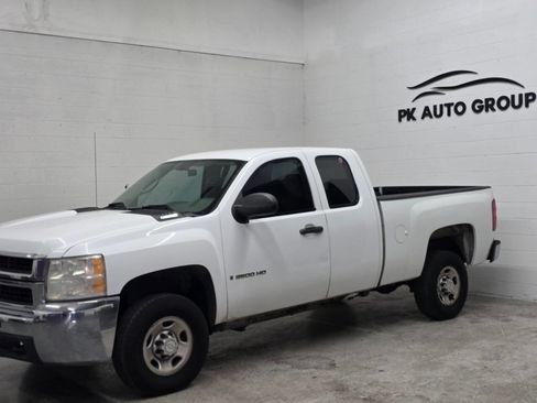 Used 2008 Chevrolet Silverado 2500 W/T image 4