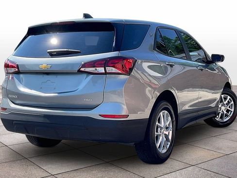 Used 2023 Chevrolet Equinox LS w/ LS Convenience Package AWD/4WD image 12