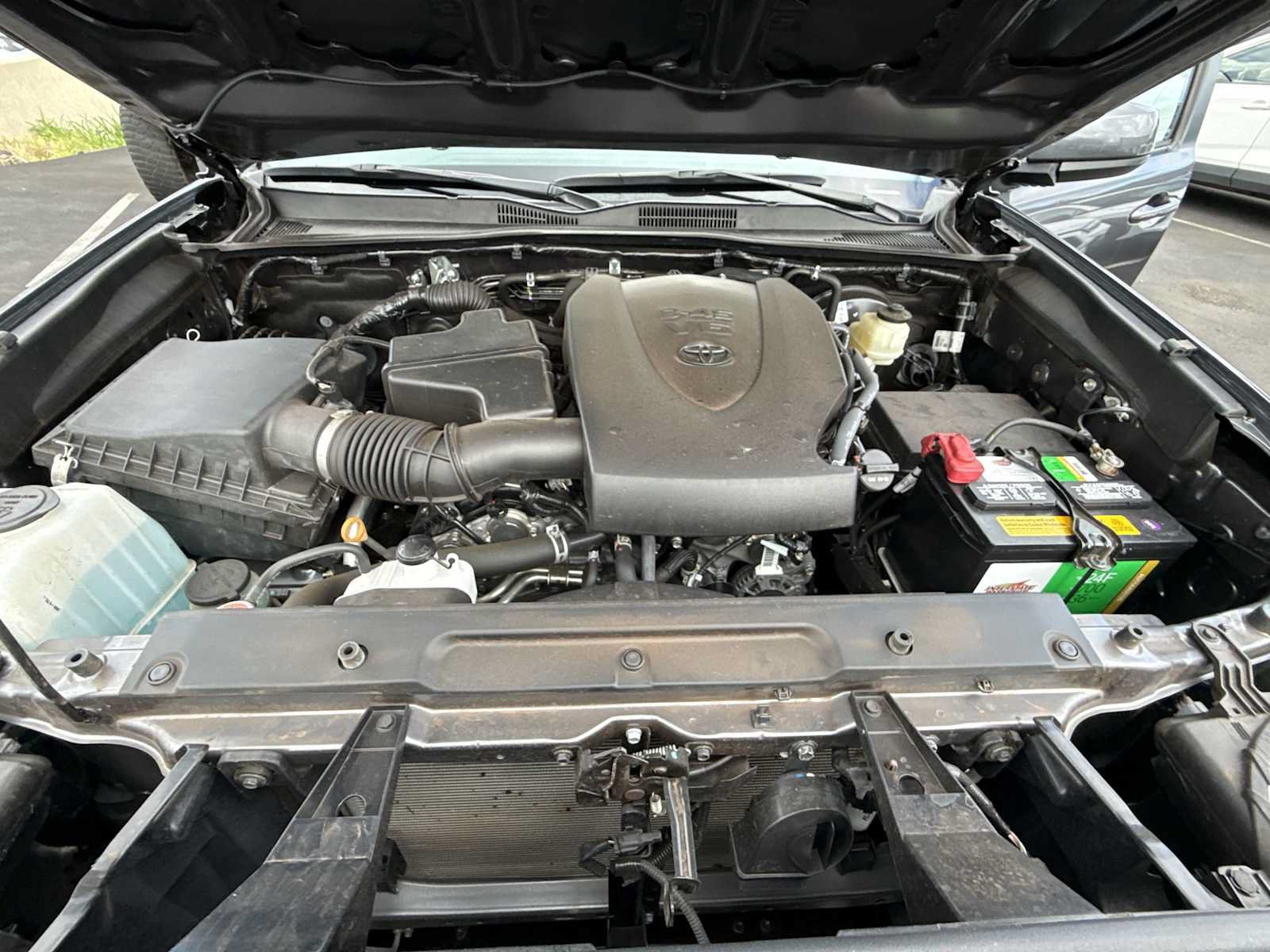 Used 2021 Toyota Tacoma SR5 RWD image 11