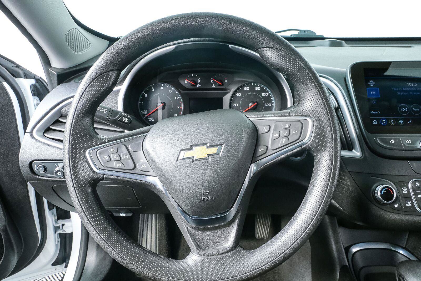 Used 2024 Chevrolet Malibu LT FWD image 9