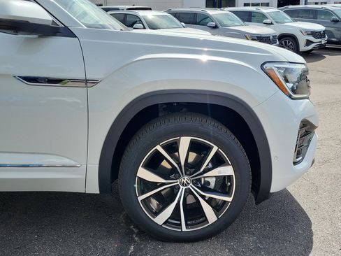 New 2026 Volkswagen Atlas SEL Premium R-Line image 7