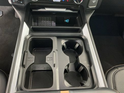 Used 2024 Ford F350 Platinum image 24
