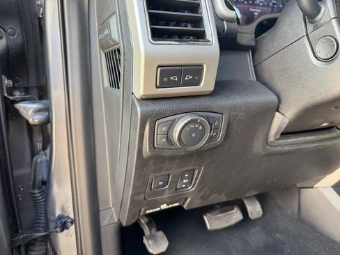 Used 2021 Ford F250 Lariat AWD/4WD image 16