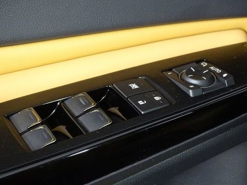 Used 2022 Lexus ES 350 w/ Premium Package image 17