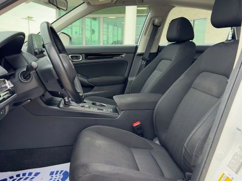 Used 2023 Honda Civic EX image 10