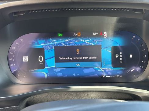 Certified 2026 Volvo XC40 B5 Plus AWD/4WD image 15