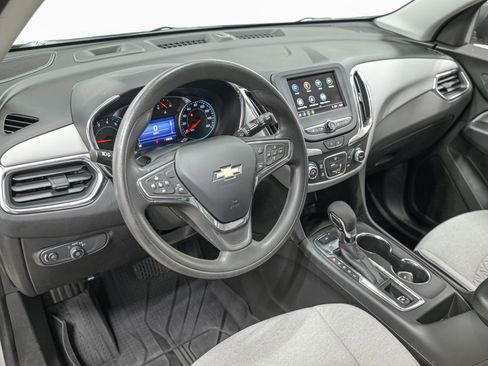 Used 2024 Chevrolet Equinox LS w/ LS Convenience Package image 15