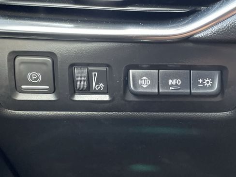 Used 2023 Cadillac XT4 Premium Luxury w/ Technology Package AWD/4WD image 30