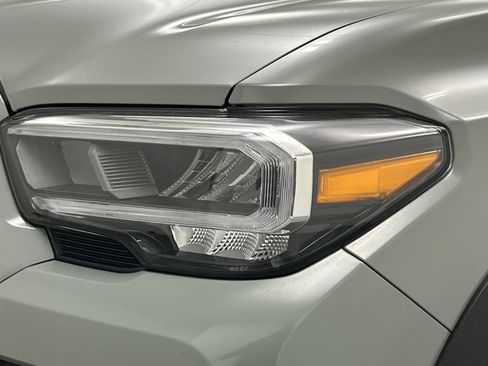 Used 2023 Toyota Tacoma TRD Off-Road AWD/4WD image 20