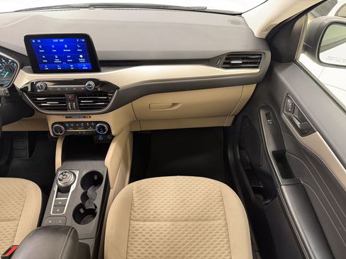 Used 2022 Ford Escape SE w/ Convenience Package FWD image 31