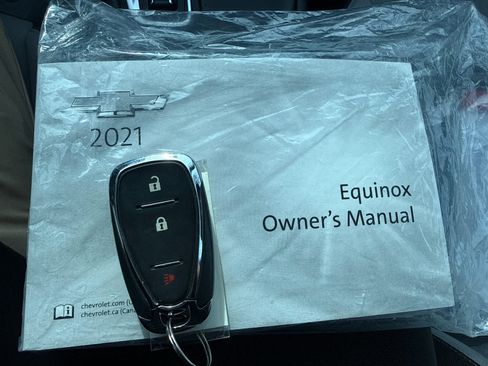 Used 2021 Chevrolet Equinox LS image 23