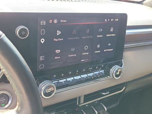 Used 2025 GMC Canyon Denali AWD/4WD image 24