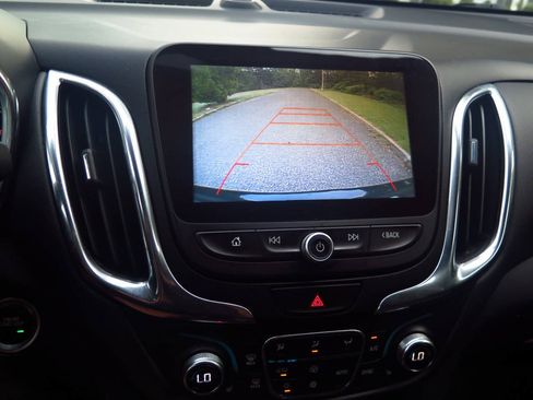 Used 2018 Chevrolet Equinox LT w/ Sun & Infotainment Package AWD/4WD image 11