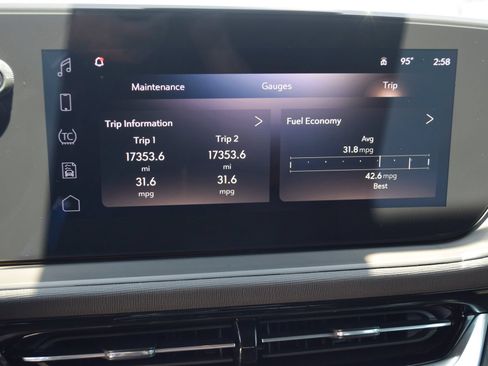 Used 2025 Buick Envista Avenir FWD image 14
