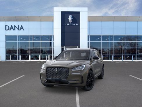 New 2025 Lincoln Corsair AWD w/ Equipment Group 101A image 2