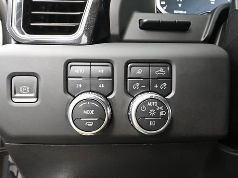 Used 2023 GMC Sierra 1500 Denali Ultimate image 40