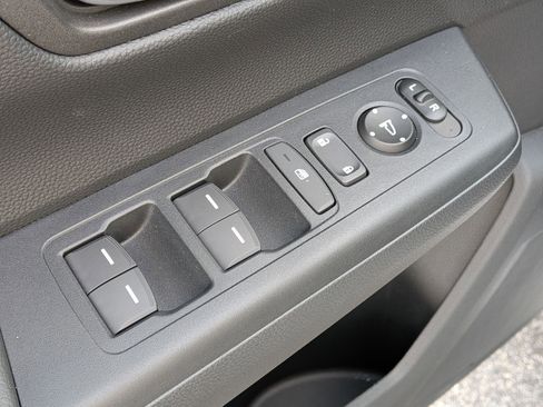 Used 2025 Honda CR-V Sport-L image 13