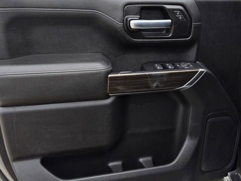 Used 2020 Chevrolet Silverado 1500 LT w/ Texas Edition image 18