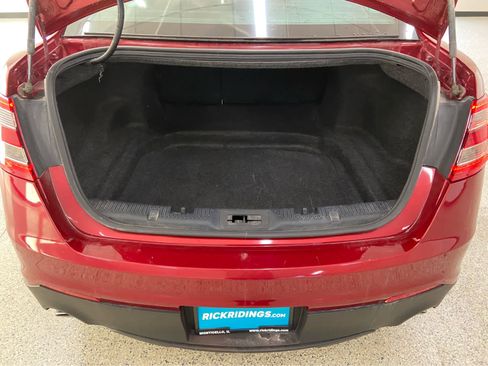 Used 2018 Ford Taurus SEL w/ Equipment Group 201A image 9