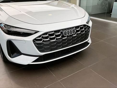 Used 2025 Audi A5 2.0T Premium Plus w/ Premium Plus image 32