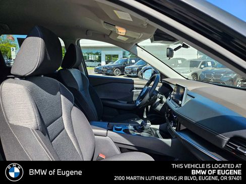 Used 2022 Nissan Rogue SV AWD/4WD image 11