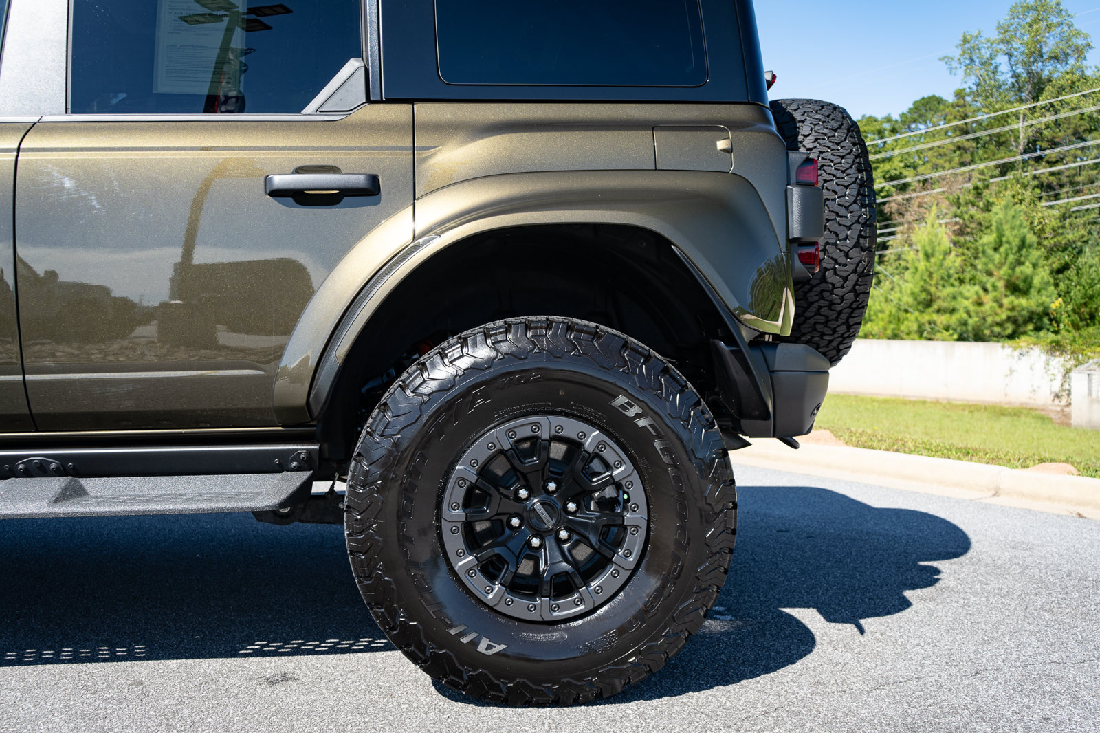 Used 2025 Ford Bronco Raptor AWD/4WD image 14